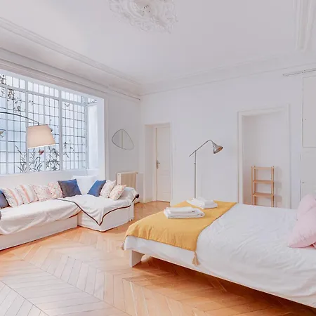 Apartment Spacieux A Deux Pas De Notre-dame *